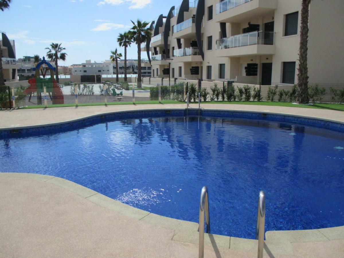 Апартаменти Playa Elisa Bay Пілар-де-ла-Орадада Екстер'єр фото