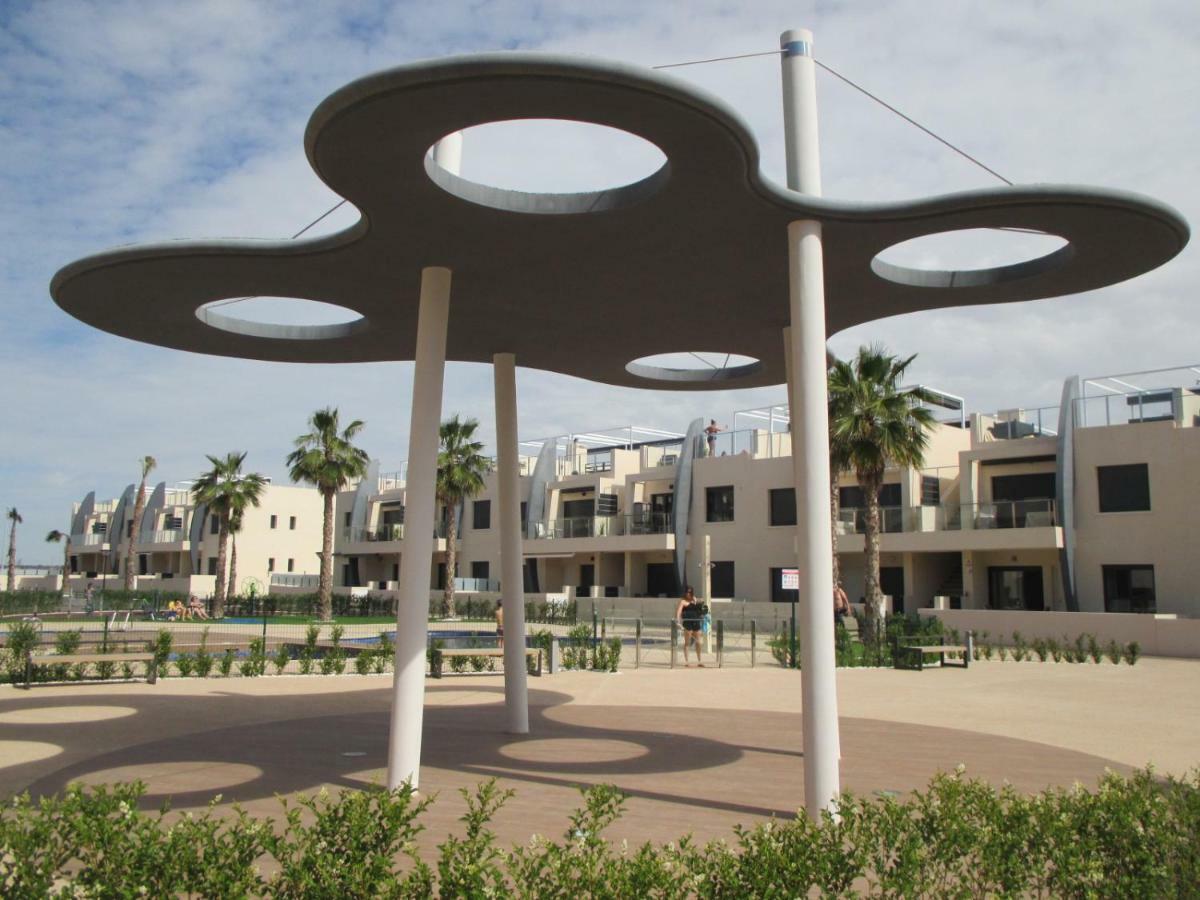 Апартаменти Playa Elisa Bay Пілар-де-ла-Орадада Екстер'єр фото